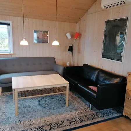 펜션 Cozy Summer House By The And Forest 하데르슬레우