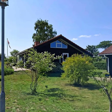 Vakantiehuis Cozy Summer House By The And Forest Haderslev